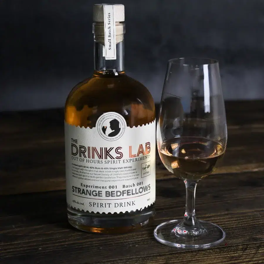 THE DRINKS LAB SPIRITS EXPERIMENT 001 STRANGE BEDFELLOWS 35CL