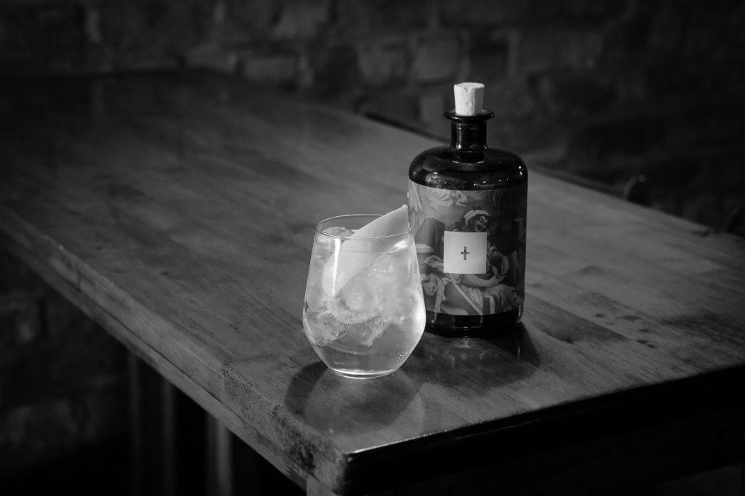 The Illicit london dry gin classic