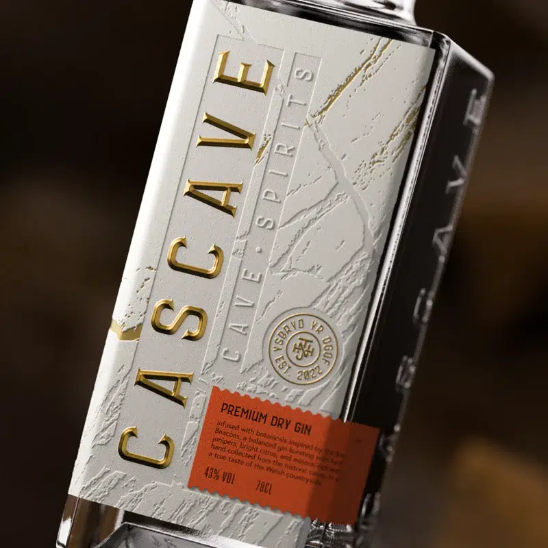 Cascade Premium Dry Close up