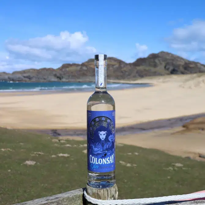 wild thyme spirits colonsay gin tonn mor