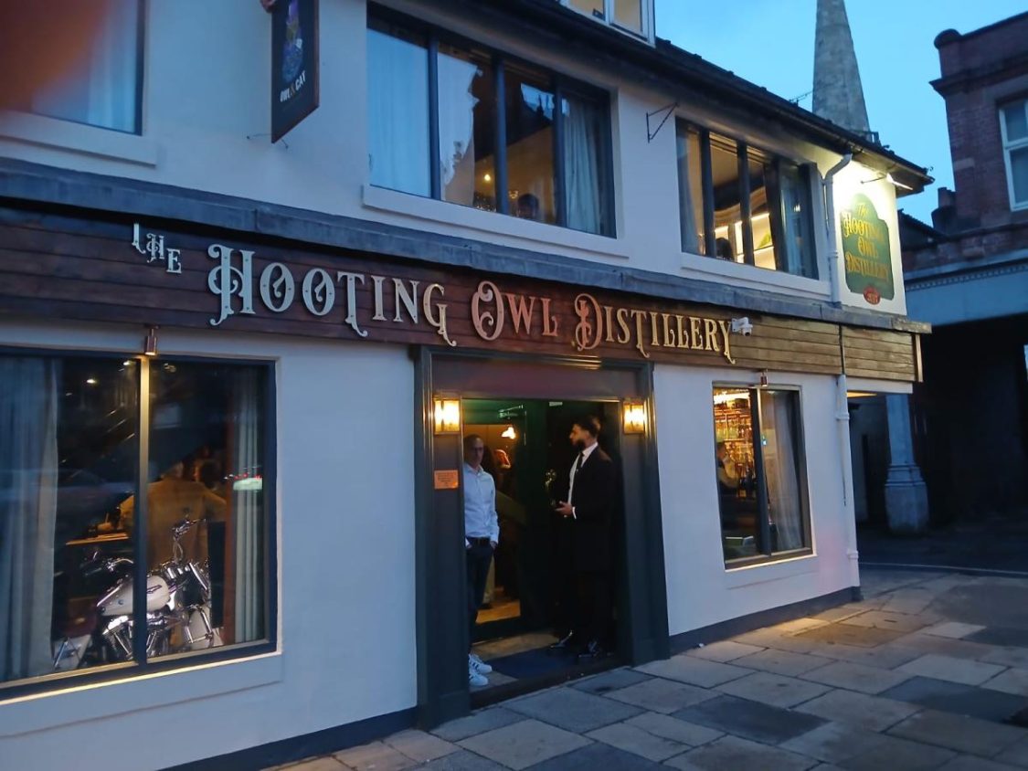 Hooting Owl Gin Fine Distillery York II