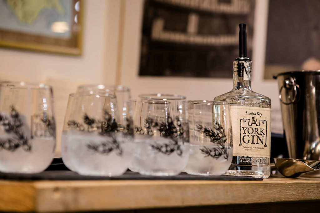 york gin glasses for a large event