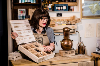 york gin shop tasting best gin ingredients